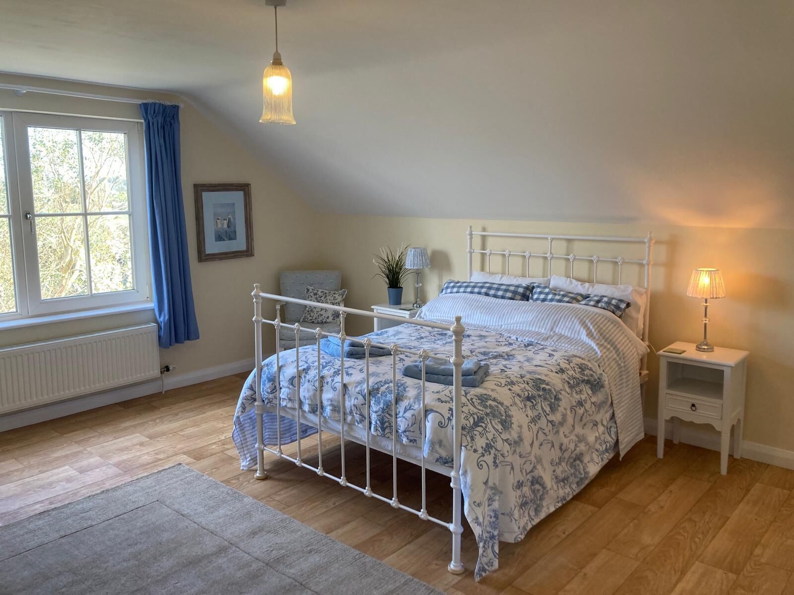 2 bedrooms, iron/ironing board, travel cot, free WiFi