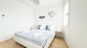 3 chambres, fer et planche à repasser, draps fournis