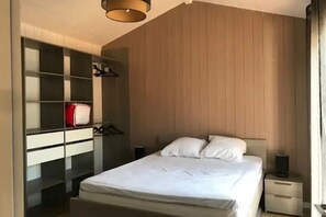3 bedrooms, iron/ironing board, WiFi
