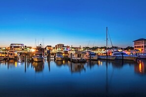 Marina - Cozy & Modern: Pet-Friendly Golf Cart! (Bay Saint Louis)