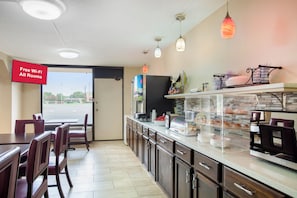 Free daily continental breakfast