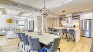 尊榮公寓客房 | 房內用餐區