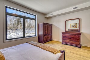Premium Condo | 3 bedrooms, free WiFi