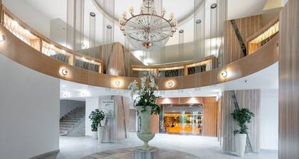 Charlotte Grand Bucharest