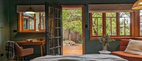 1 室のベッドルーム、デスク、アイロン / アイロン台、WiFi