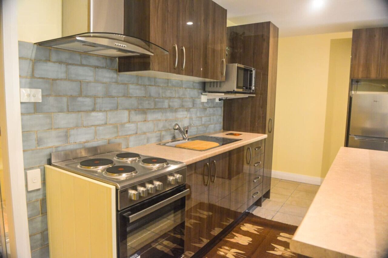 冰箱、微波炉、烤箱、炉灶