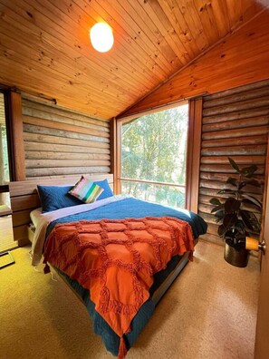 3 bedrooms, iron/ironing board, WiFi, bed sheets - The Cabin, Mt Wilson (Mount Wilson)