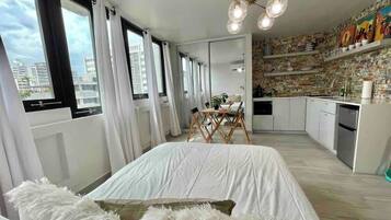 1 bedroom, WiFi, bed sheets