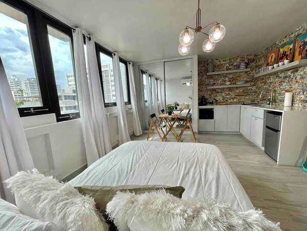 1 bedroom, WiFi, bed sheets - Studio Steps From The Beach @Condado (San Juan)