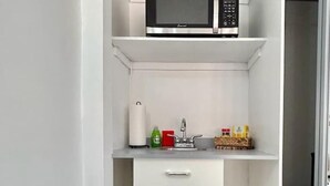 Uklassifisert bilde, 3 av 9, knapp