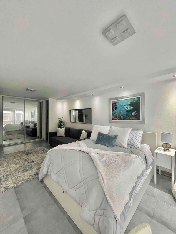 1 sovrum, strykjärn/strykbräda, wi-fi och sängkläder