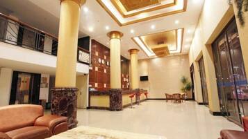 المنشأة من الداخل