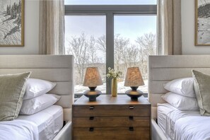 Premium Condo, 3 Bedrooms | 3 bedrooms, free WiFi - 105 Verbier Building 14 (Mont-Tremblant)