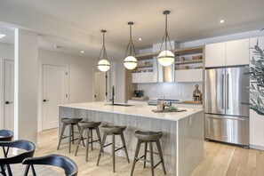Premium Condo, 3 Bedrooms | Private kitchen