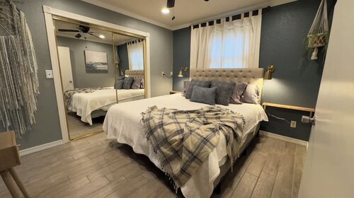 Entire home in Stillwater, Oklahoma - Walking distance to downtown!