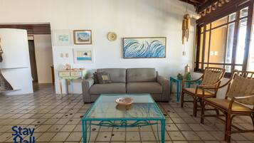 Vila Basic | Area keluarga | TV