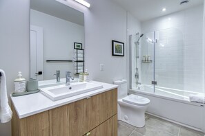 Design Condo | Bathroom - 204 Verbier Building 14 (Mont-Tremblant)