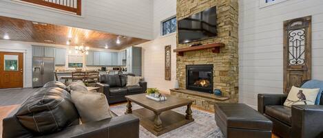 Télévision, cheminée