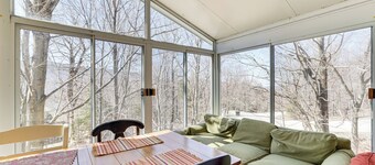 Jeffersonville Home w/ Deck Near Hiking & Climbing