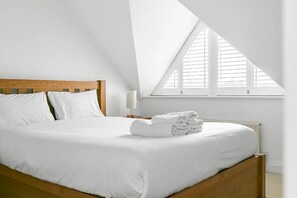 3 quartos, ferros/tábuas de passar roupa, Wi-Fi de cortesia