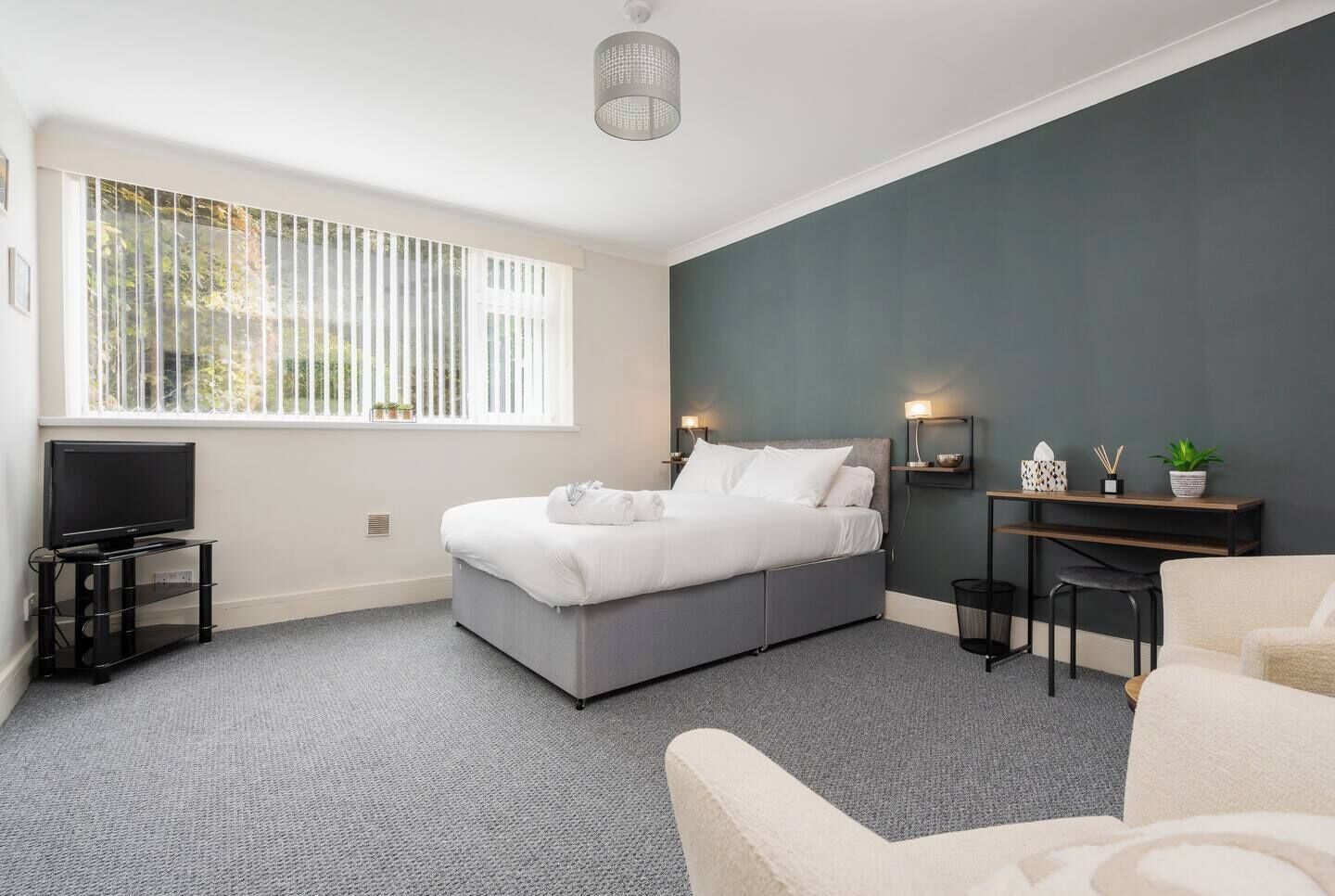 1 chambre, fer et planche à repasser, Wi-Fi gratuit, draps fournis