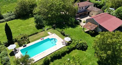 Peaceful charming cottage in the heart of the Gers countryside