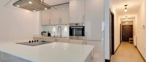 Fridge, oven, dishwasher, toaster