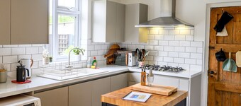 3 Bedroom home, within walking distance of town - Pass the Keys