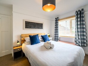 4 Schlafzimmer, Bügeleisen/Bügelbrett, Reisekinderbett, kostenloses WLAN