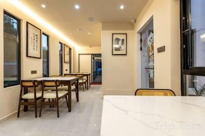 Tempat makan