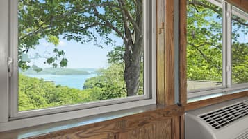 Iron/ironing board, free WiFi