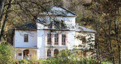 Ferienwohnung Auszeit am Kurpark von Bad Berka, Parkplatz, WLAN, Balkon