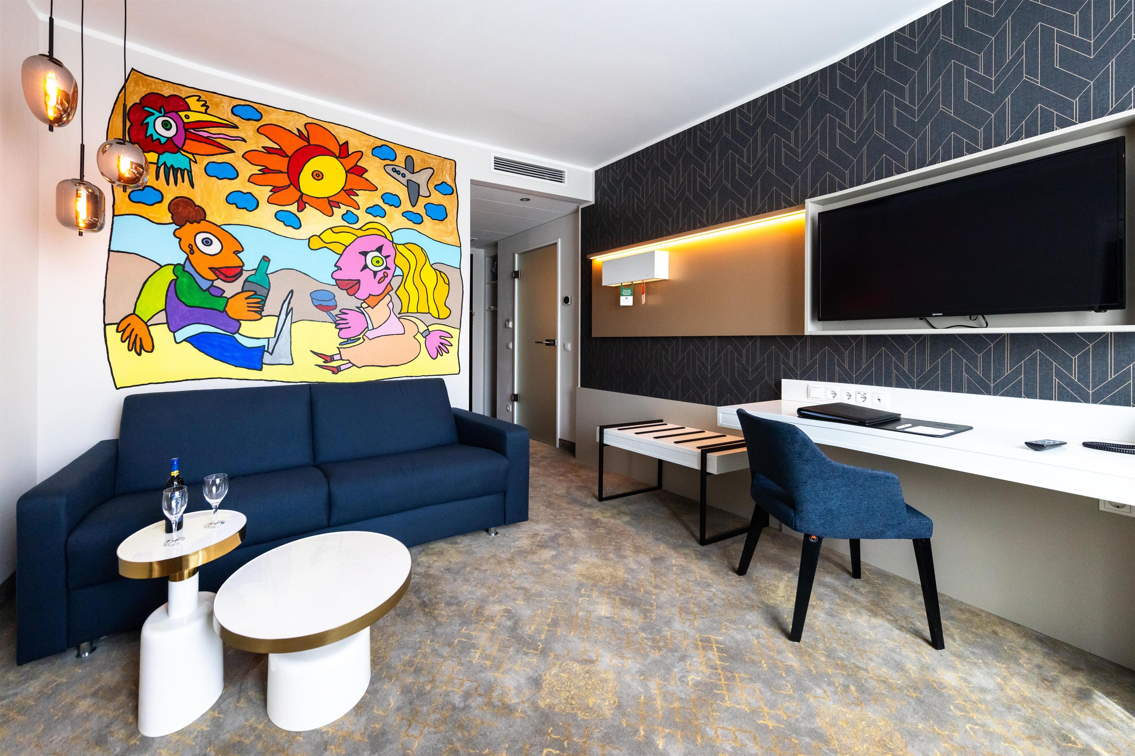 Photo - Best Western Premier Royal Blue - Adult Only