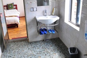 Bathroom - Dali Shuanglang Caiyunjian Inn (Dali City)