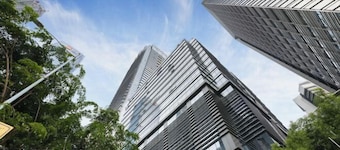 Golden Central Hotel (Shenzhen Convention & Exhibition Center)