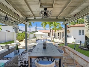 Exterior - Lux Pool and Spa  (Fort Lauderdale)