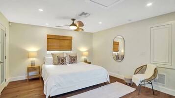 Tuala disediakan, sabun, syampu, tisu tandas