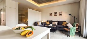 Appartement (1 Open Bedroom) | Aire de séjour