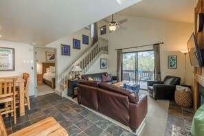 スマートテレ�ビ、暖炉