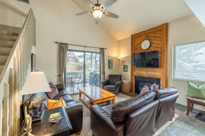 スマートテレビ、暖炉