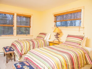 3 bedrooms, WiFi, bed sheets