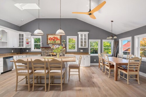 Brookview Farm Country Living