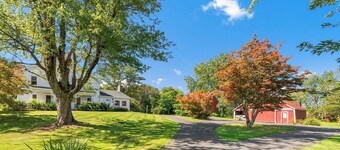 Brookview Farm Country Living