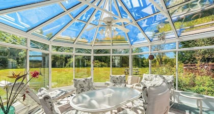 Brookview Farm Country Living