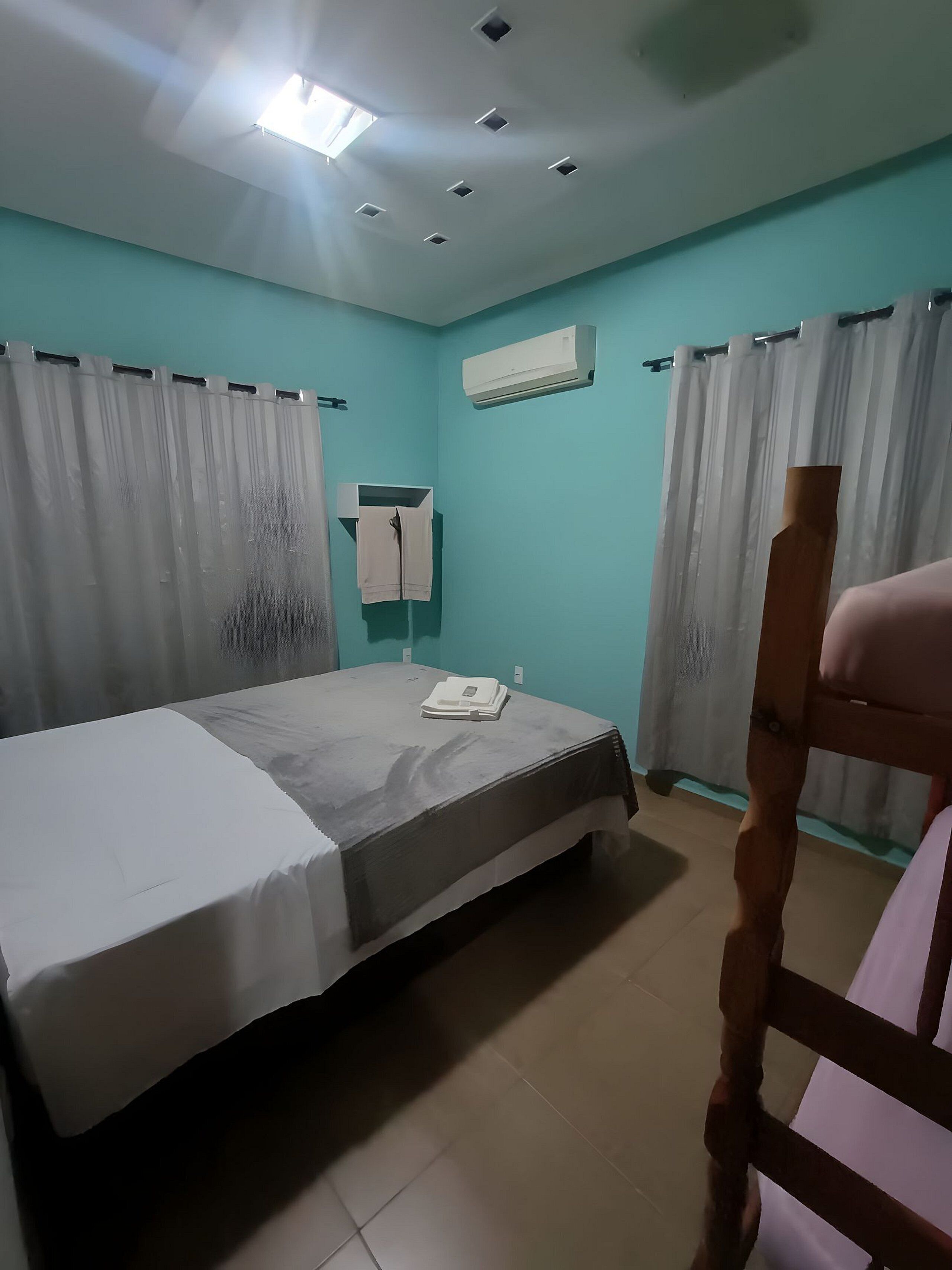 Wi-Fi gratuit, draps fournis