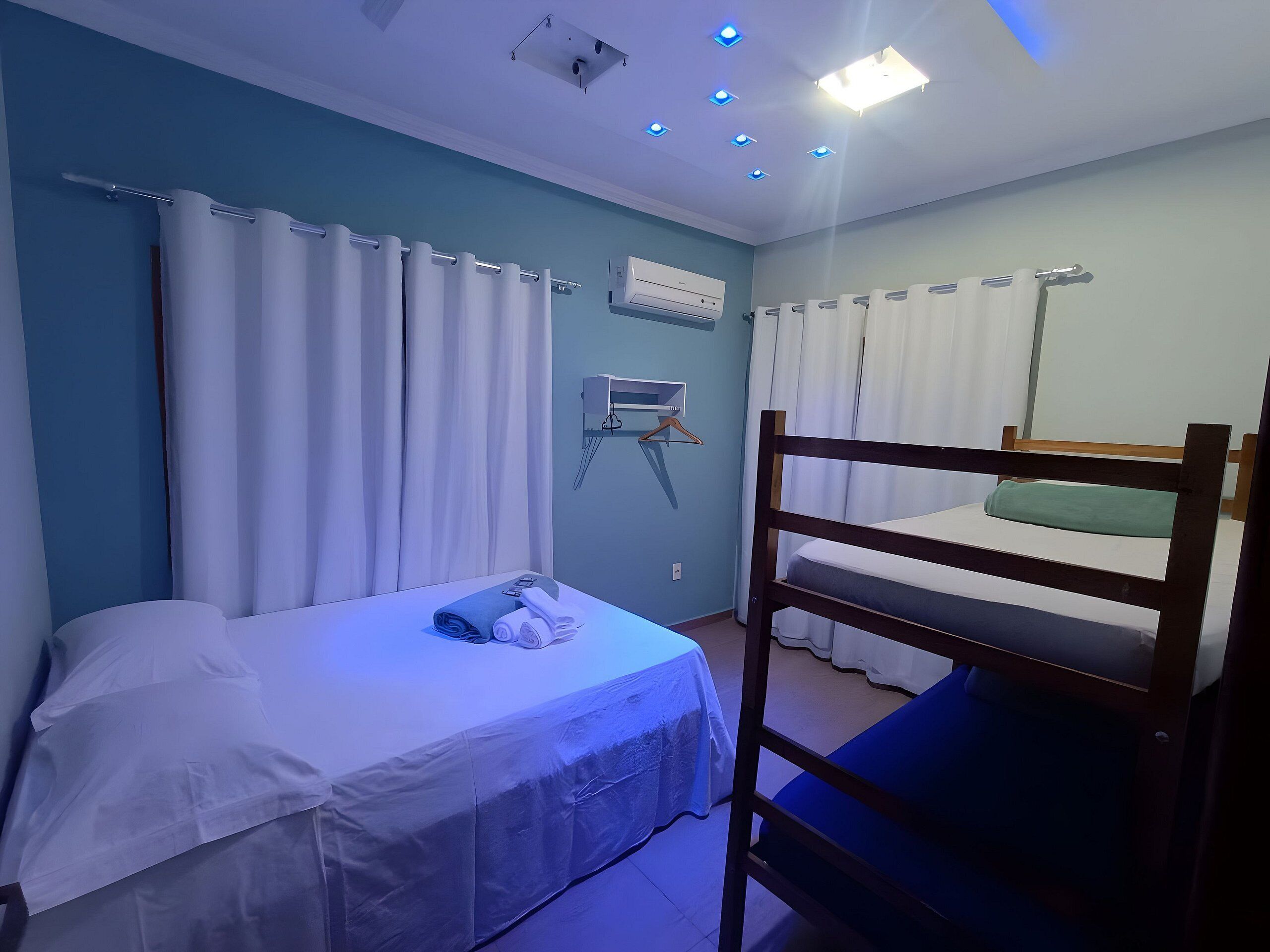 Wi-Fi gratuit, draps fournis