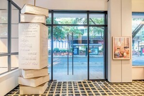 Interior - Baiyulan Hotel (Shenzhen Railway Station & Laojie Metro Station Branch) (Shenzhen)