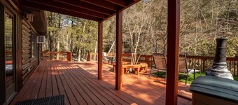 Heaven's Cabin At The Creek