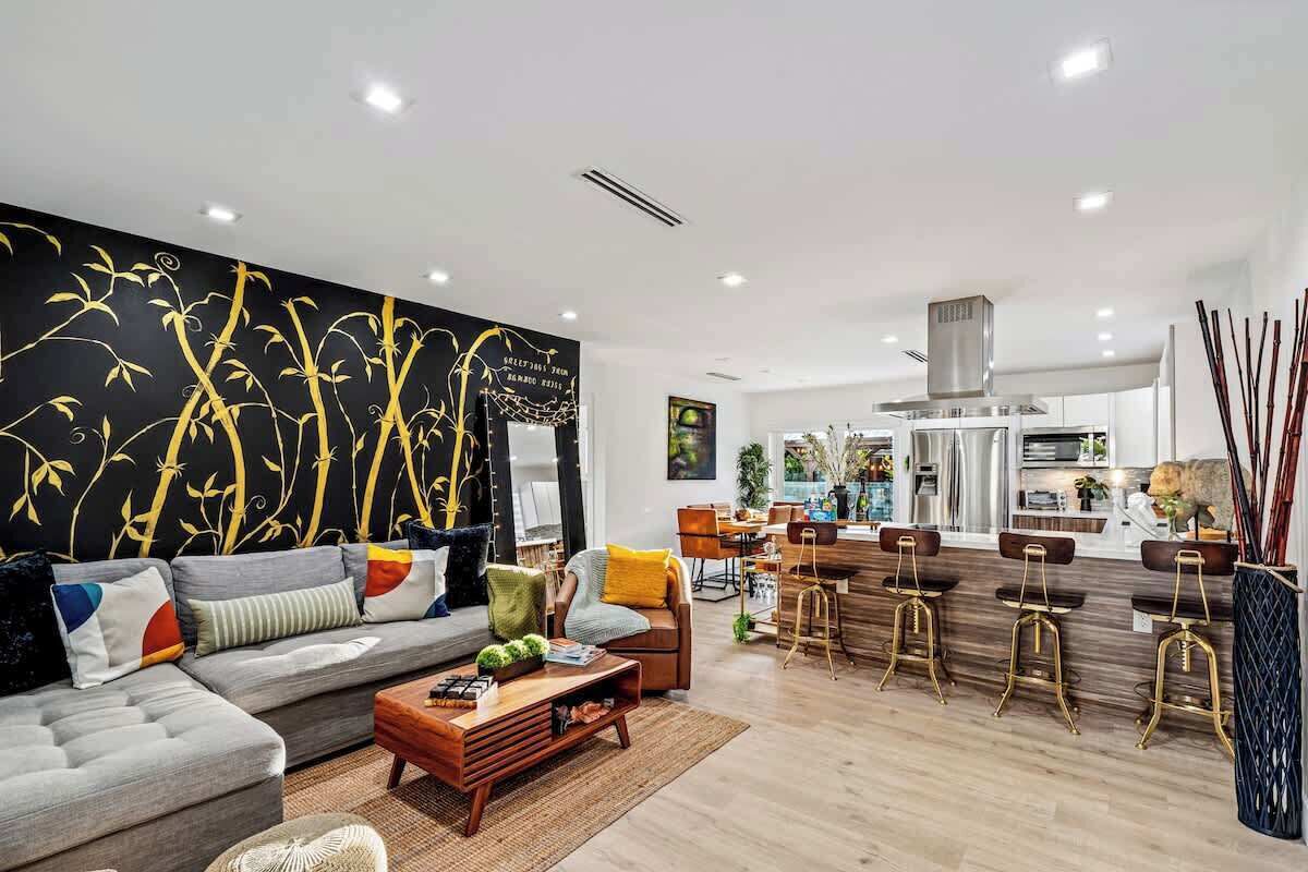 Televisión, oficina