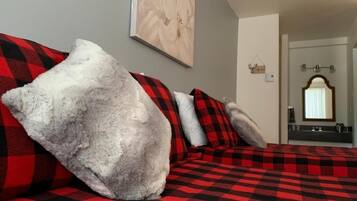 75-cm flat-screen TV with satellite channels